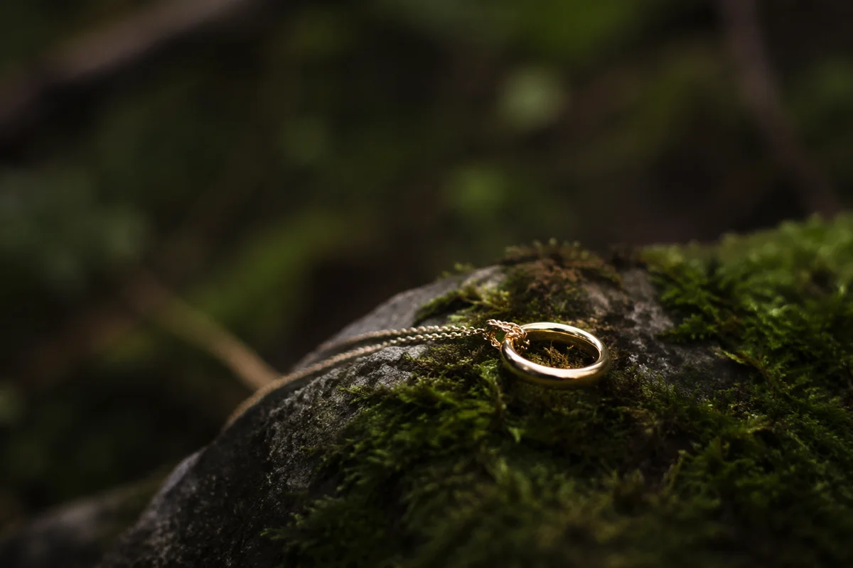 Elegant Gold Ring Necklace in Woodland Moss