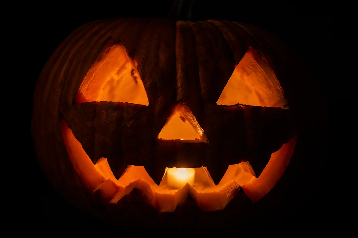 Glowing Carved Halloween Jack O Lantern