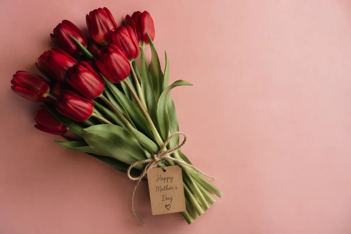 Mother’s Day Red Tulip Bouquet Gift Tag