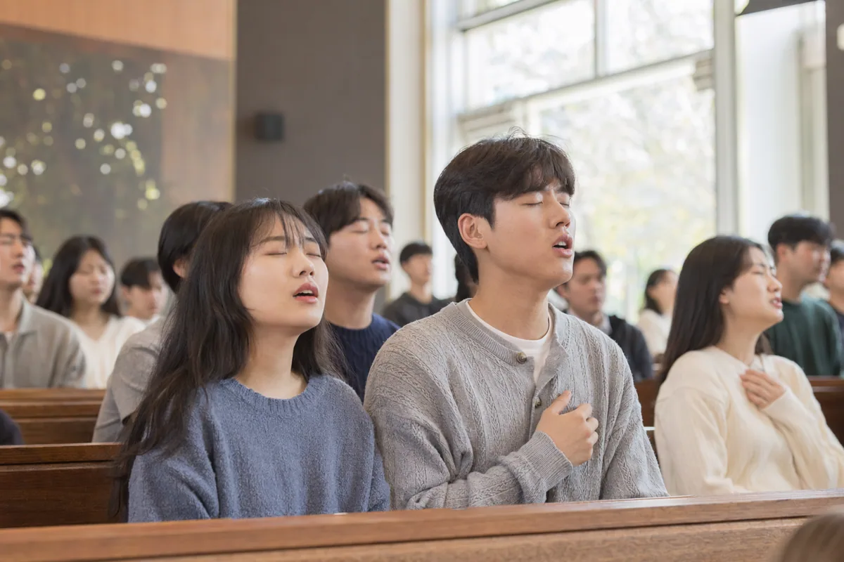 Worship & Praise 15