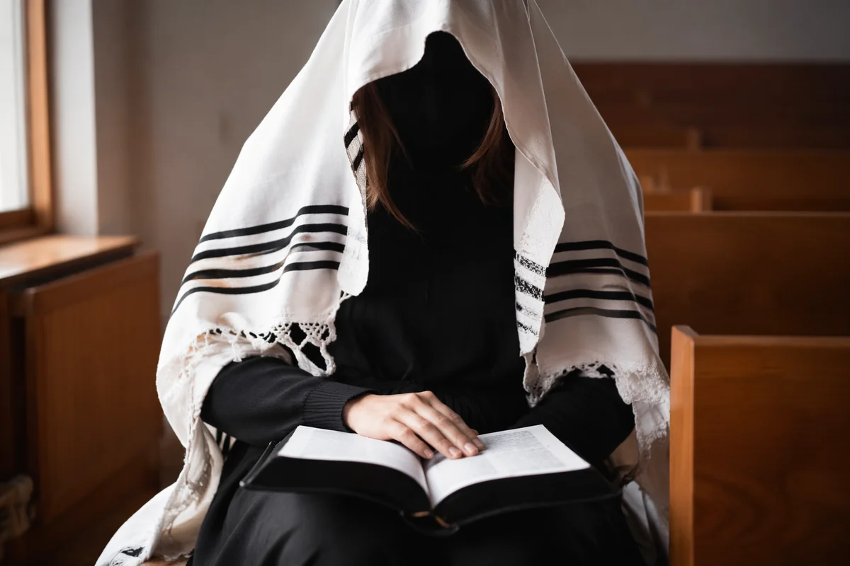 Prayer Shawl Devotion in Korean Church