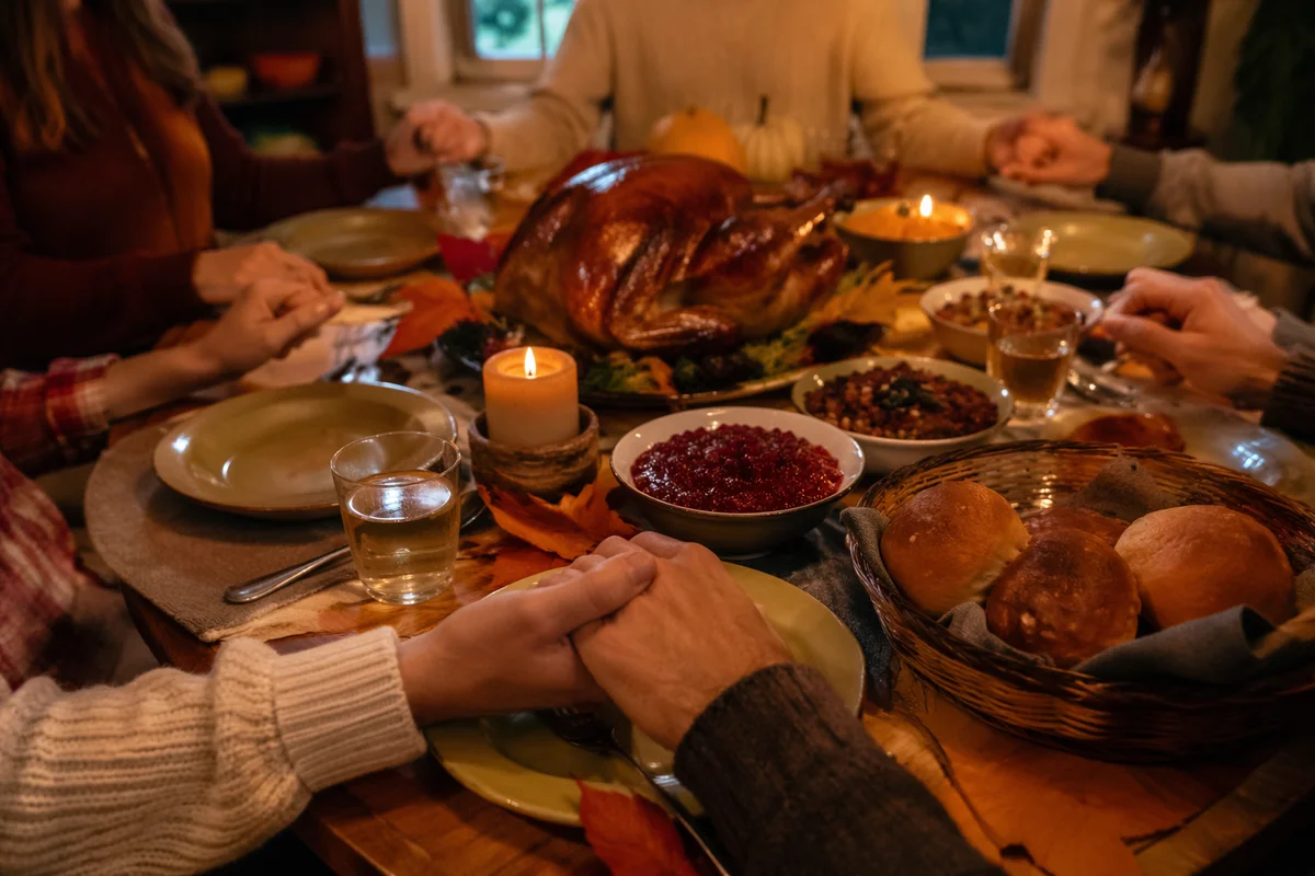 Thanksgiving Family Prayer Around Dinner Table