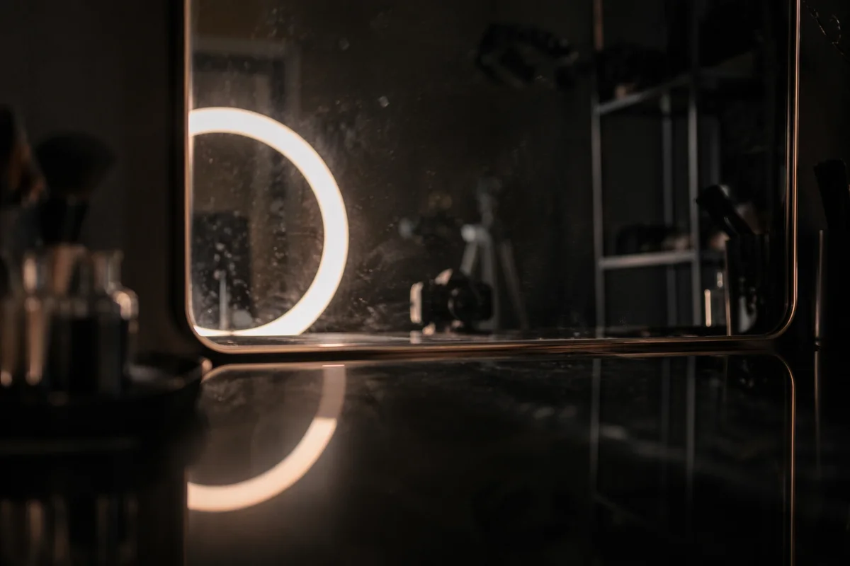 Moody Ring Light Mirror Reflection Studio