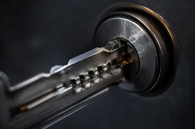 Macro Key Entering Metal Lock Cylinder