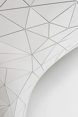 Minimal Geometric Lines on Curved White Surface
