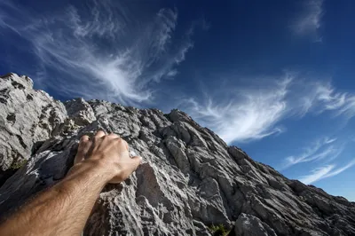 Philippians 4:13 Mountain Climbing Strength Background