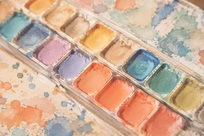 Open Watercolor Palette in Soft Pastels