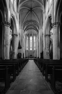 Black and White Church Aisle to Altar
