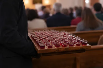 Individual Communion Cups in Wooden Tray