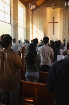 Diverse Congregation Worship in Contemporary Chapel