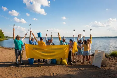 Mission Team Celebrating Lakeshore Cleanup