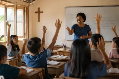 Volunteer English Lesson in Community Classroom