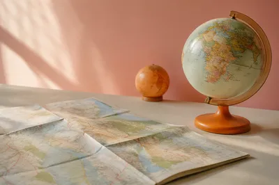 Minimal Globe and Map Study Scene