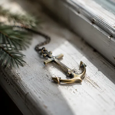 Antique Anchor Cross Pendant With Evergreen