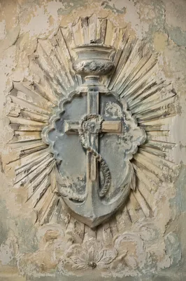 Weathered Anchor Cross Hope Relief