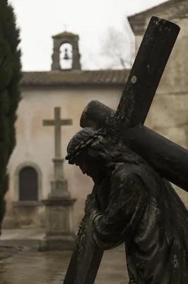 Jesus Carrying Cross in Stone Courtyard