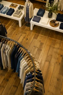 Overhead Boutique Clothing Rack Retail Display