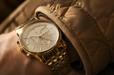 Luxury Gold Wristwatch Macro Close-Up