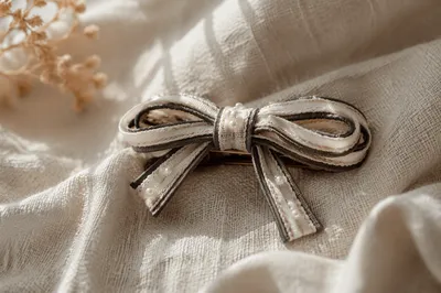 Elegant Bow Hair Clip on Linen