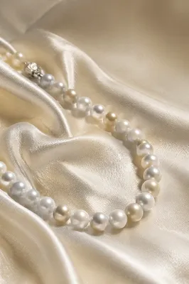 Classic Pearl Necklace on Satin Elegance