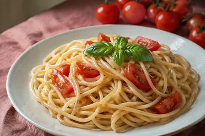 Homemade Italian Spaghetti with Tomato Basil