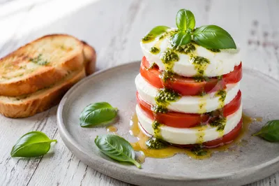Fresh Caprese Salad with Basil Pesto