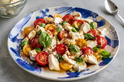 Rustic Caprese Salad with Fresh Mozzarella