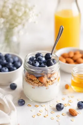 Layered Granola Yogurt Parfait with Blueberries