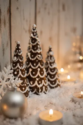 Cozy Christmas Tree Ornaments with Warm Candlelight