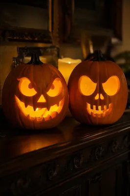 Glowing Halloween Jack O Lantern Mantel