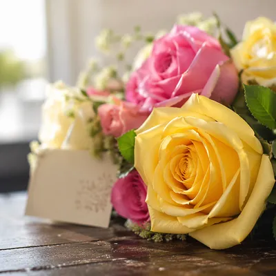 Mother’s Day Yellow Rose Bouquet Card