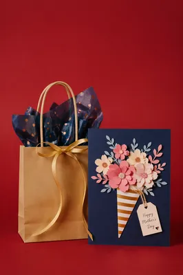 Mother’s Day Gift Bag and Floral Card