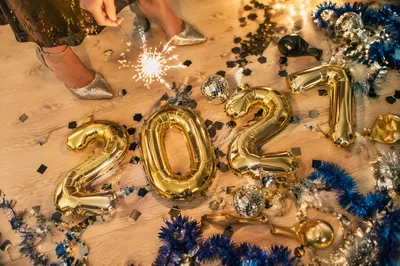 New Year 2027 Gold Balloon Countdown