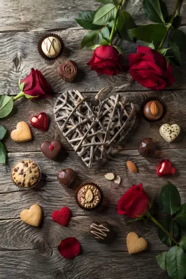 Romantic Valentine Roses and Rustic Heart