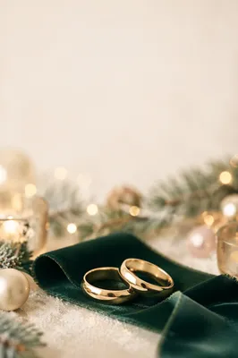 Elegant Gold Wedding Rings Holiday Close-Up