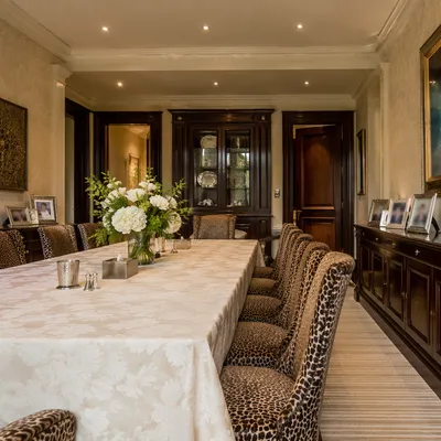 Elegant Dining Room for Quiet Fellowship