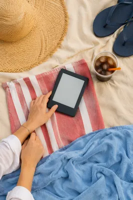 Beach Vacation Ebook Reader Flat Lay