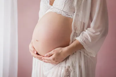 Tender Maternity Belly Portrait in Natural Light