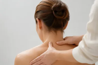 Clinical Spa Neck and Shoulder Massage
