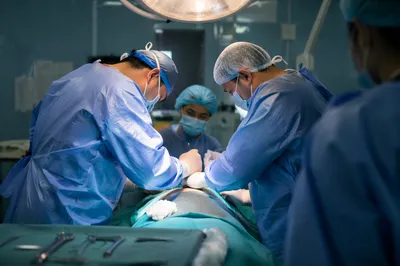 Focused Surgical Team in Operating Room