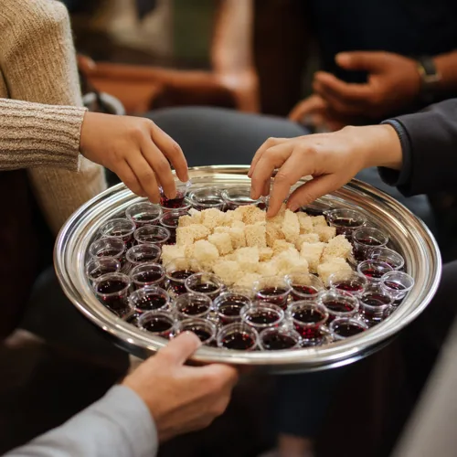 Communion 4