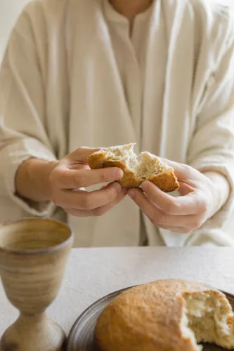 Communion 7