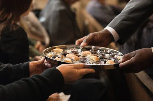 Communion 4