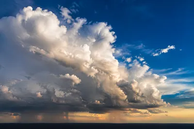 Dramatic Blue Sky with Towering Clouds