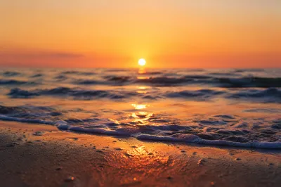 Golden Sunset Over Peaceful Ocean Horizon
