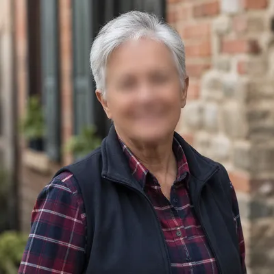 Gentle Elderly Portrait in Soft Daylight