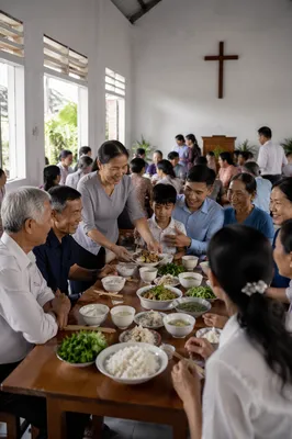 Vietnamese Community Meal in Bright Hall