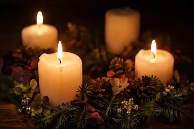 Warm Advent Candle Wreath in Candlelight