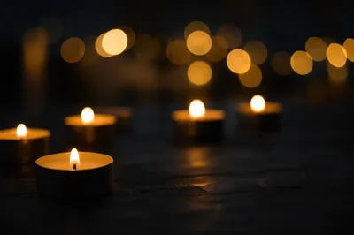 Warm Christmas Candlelight with Soft Bokeh