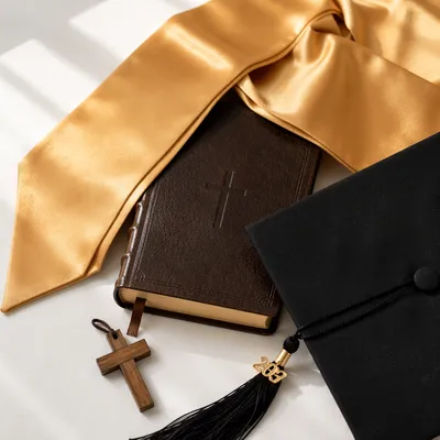 Christian Graduation Cap Bible Cross Arrangement